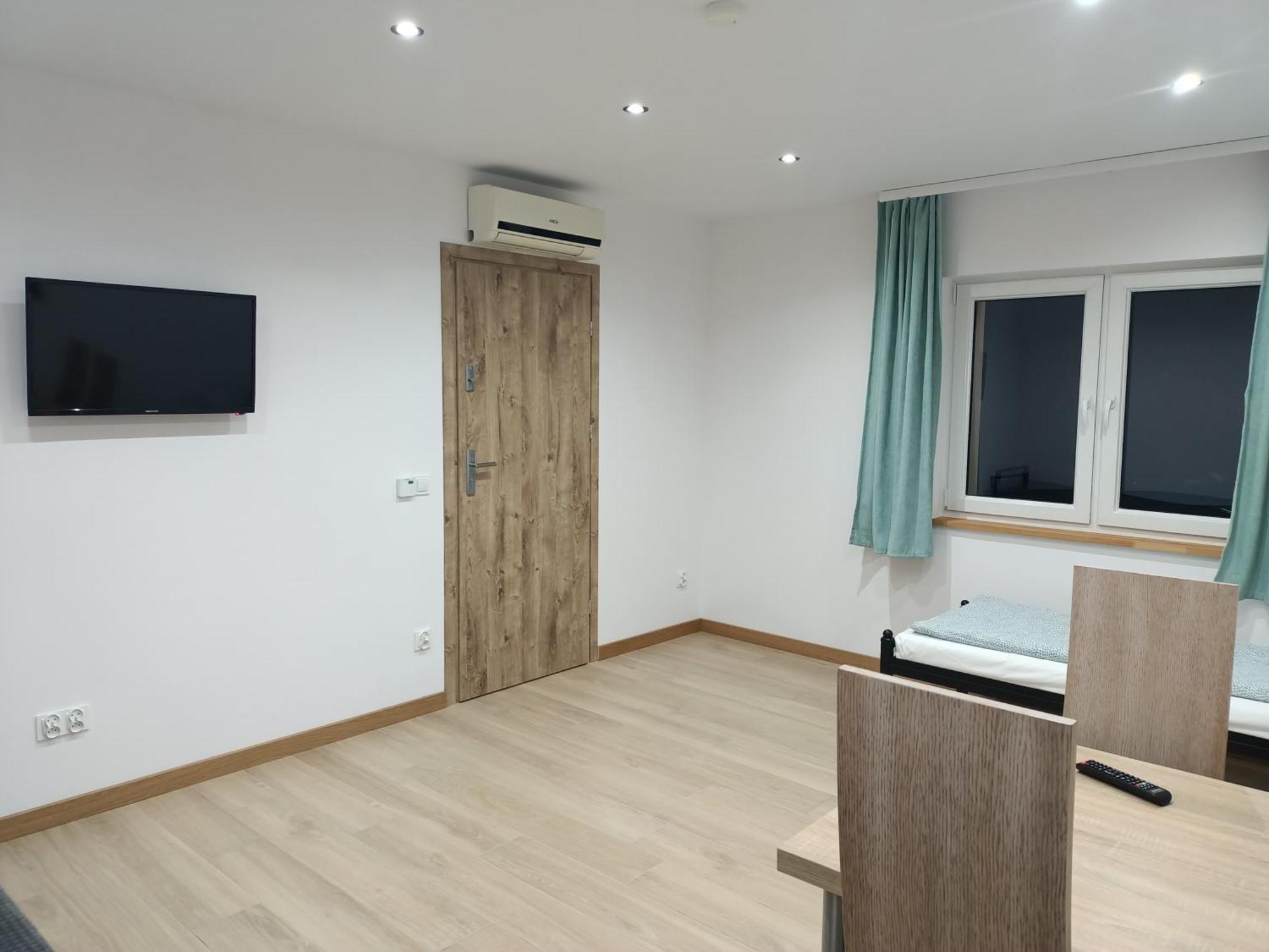 Letnia Oaza "Akacja" Apartment Sobienie Jeziory ภายนอก รูปภาพ